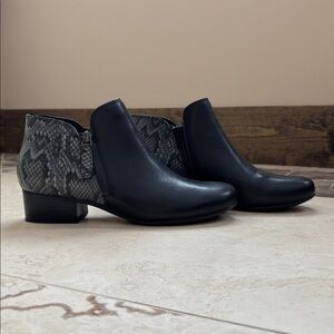 ABEO Lanora Metatarsal Black Ankle Boots Sz 8.5N